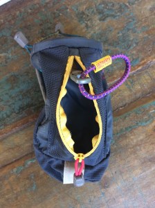 ultimate direction handheld clutch